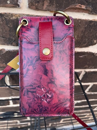 Nwt 129 patricia nash phone - patricia,