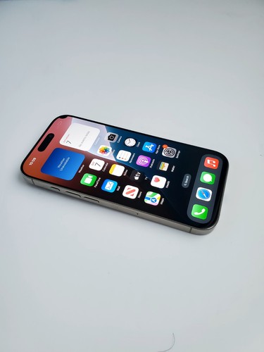 Iphone pro natural titanium - iphone, 16